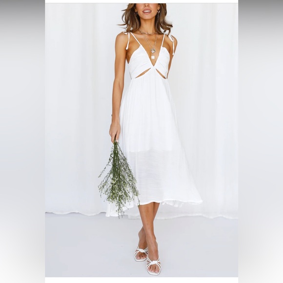 Hello Molly White Sweet and simple midi dress, worn once, size M - Picture 1 of 3